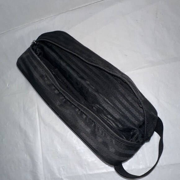 Tumi Black Nylon Travel Toiletry Bag With Zipper Closure & Handle Strap - Picture 4 of 4